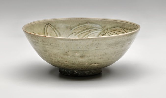 Alternate image of Celadon bowl with carved floral design by Export ware (Southeast Asia market)
