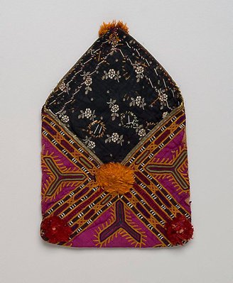 Alternate image of Pouch by Pathan people
