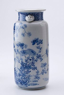 Alternate image of Blue and white vase with design of pomegranate and chrysanthemum by Meiji export ware