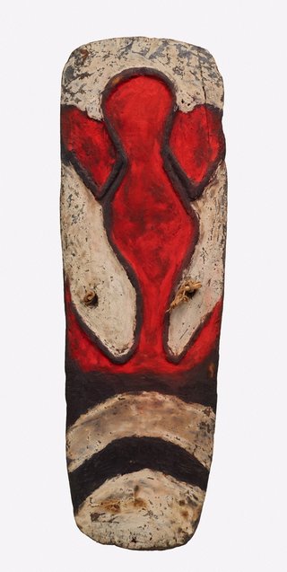 AGNSW collection Irupetop Kolkol OR watumbiy (shoulder shield) mid 20th century, collected 1969