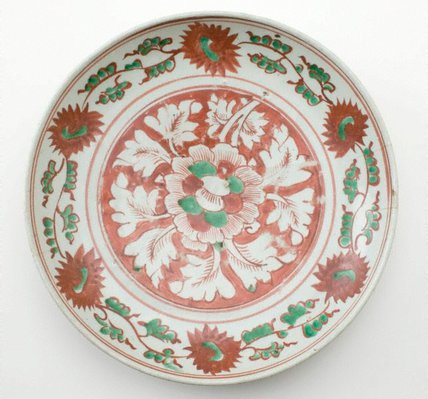 Alternate image of Dish decorated with floral motifs by Export ware