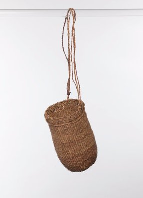Alternate image of Miṉḏirr (conical basket) by Lily Roy Garambara