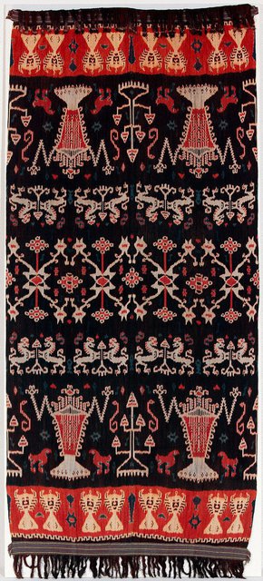 AGNSW collection Man's shawl or mantle (hinggi) with crayfish and 'coat of arms' design circa 1970