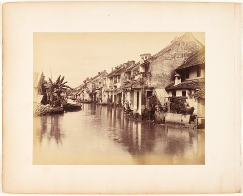 Alternate image of Pintu Ketjil, Chinese Quarter, Batavia (Jakarta) by Tan Tjie Lan