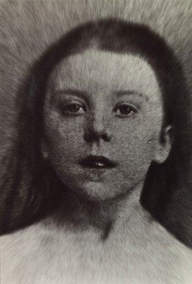 Alternate image of In my mother's house by Pat Brassington