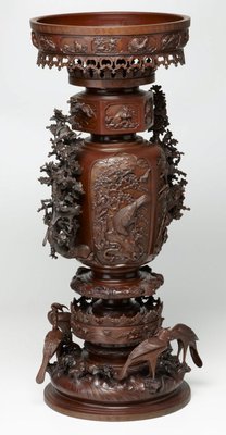 Alternate image of Bronze incense burner by Hashimoto Eijirō